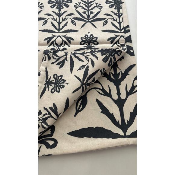 H&M Recycled Cotton 2 Pack 20x20 in Floral Pillow Cushion Cover New Beige Black - Picture 4 of 9